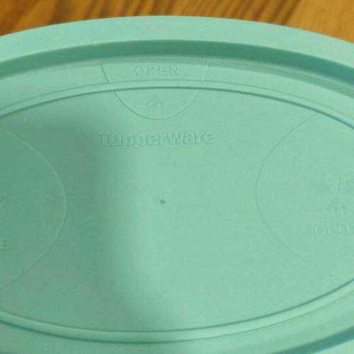 Tupperware storage container 1.6 L like new, purple with green lid