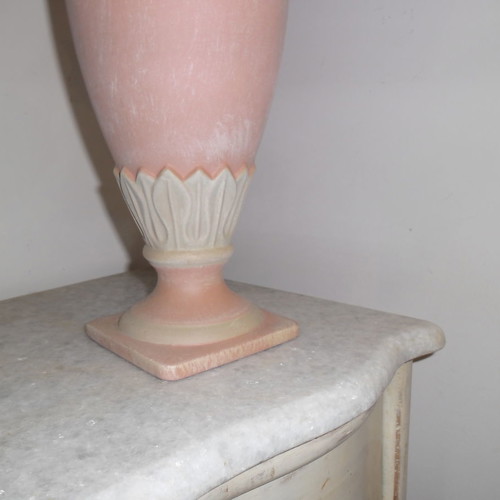 Ceramic slim vase salmon