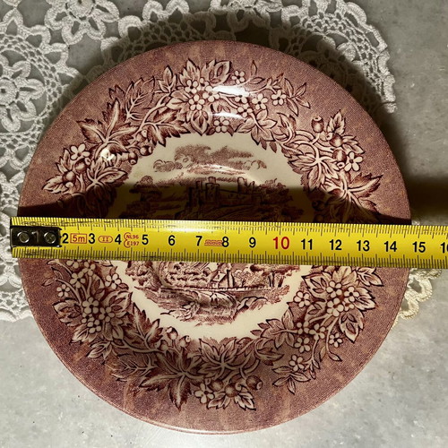 Set of 4 vintage English Ironstone transferware plates, red-white