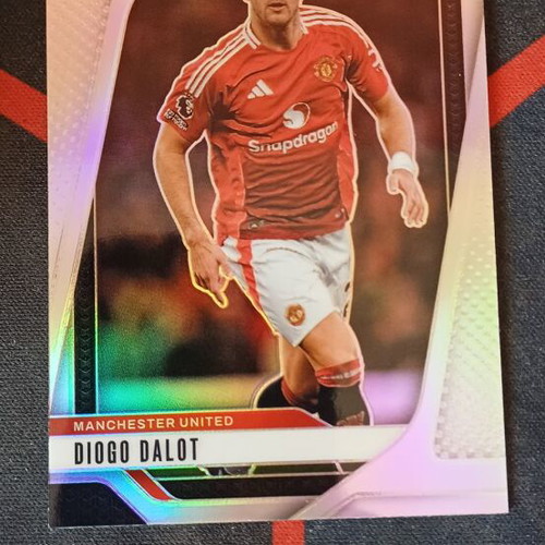 Panini Prizm Premier League 2024/25 Diogo Dalot Silver Prizm #134 Manchester United