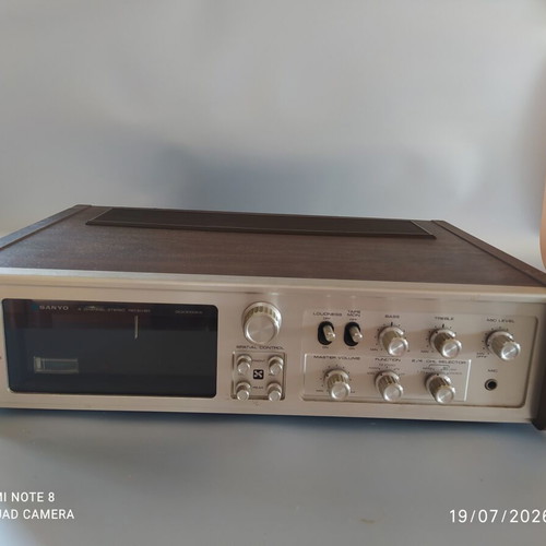 Sanyo DCX 3000KA amplifier used, four-channel, 10×4 watt per channel