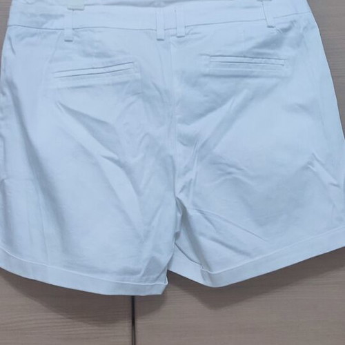 Paranoia shorts medium, like new, white with cuffs