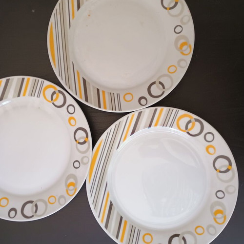 Nikko porcelain kitchen plates set of 3 used, large shallow