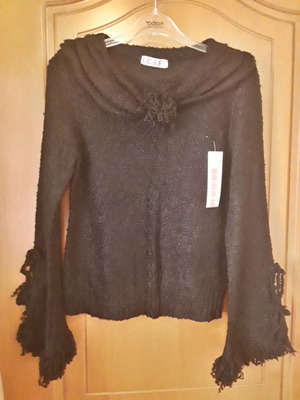 Black pullover with sleeve design, new, size M