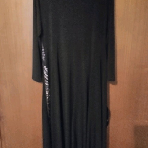 Black dress with purple and white pattern XXL like new
