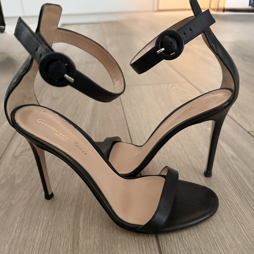 Gianvito Rossi Portofino 105mm sandals used, black, size 38.5