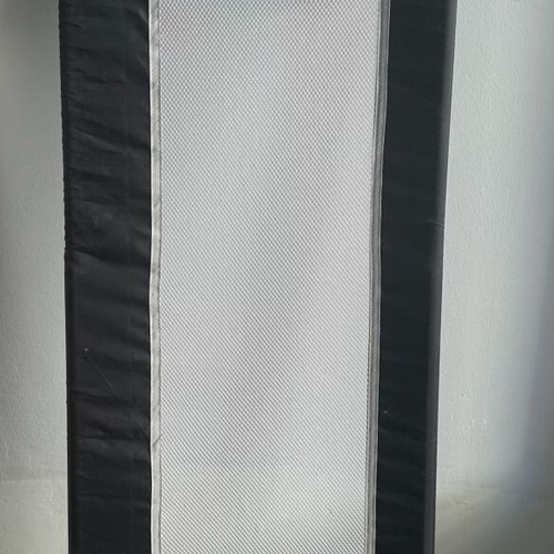 Portable bed rail 1.06m like new, for 18 months to 5 years