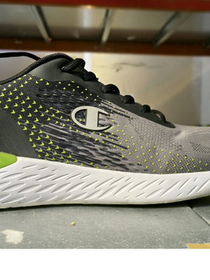 Champion athletic shoes used with memory foam, gray and green