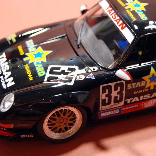 Plastic model Porsche Taisan 1/24 new