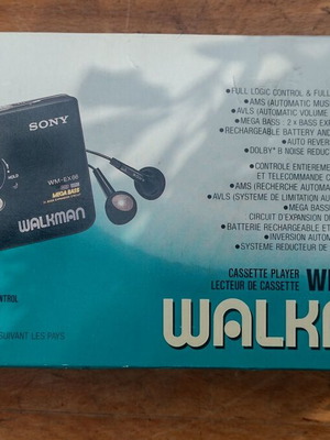 Sony WM-EX66 Walkman cassette player like new
