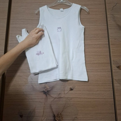 Girls' sleeveless undershirts like new, pack of 3, 100% cotton
