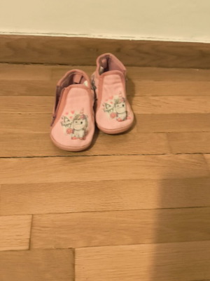 Children's slippers used size 22