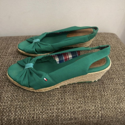 Tommy Hilfiger wedge sandals size 37 used, green