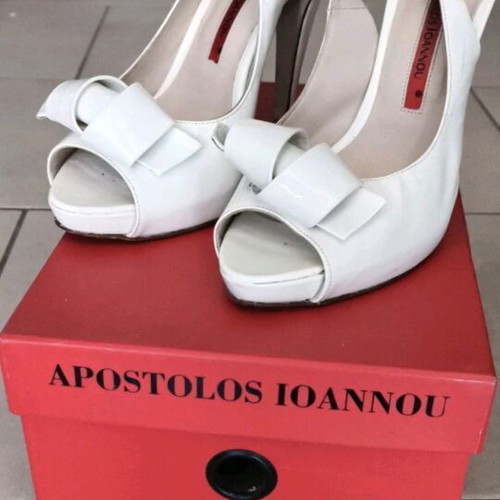 Apostolos Ioannou sandals used, white patent leather, size 37
