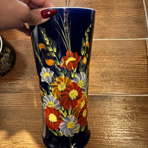 Ceramic vase used handmade