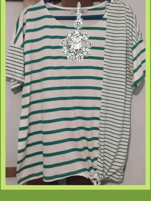 Blouse in shades of green with beautiful design, ties at hem, like new, XL