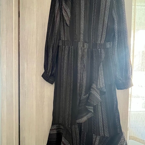 Axel dress new, size 38, black with silver details
