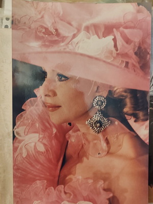 Authentic large unretouched photo of Aliki Vougiouklaki by Marinos Kousoumidis