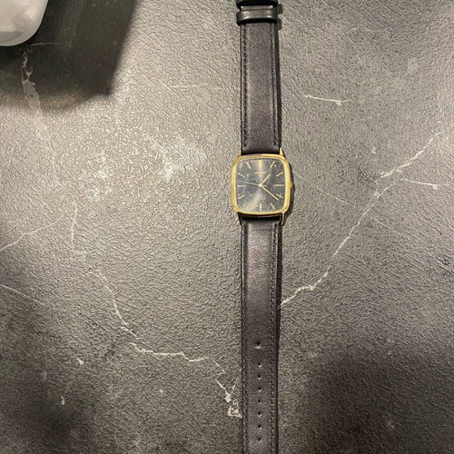 Orient VX used, needs battery, black and gold