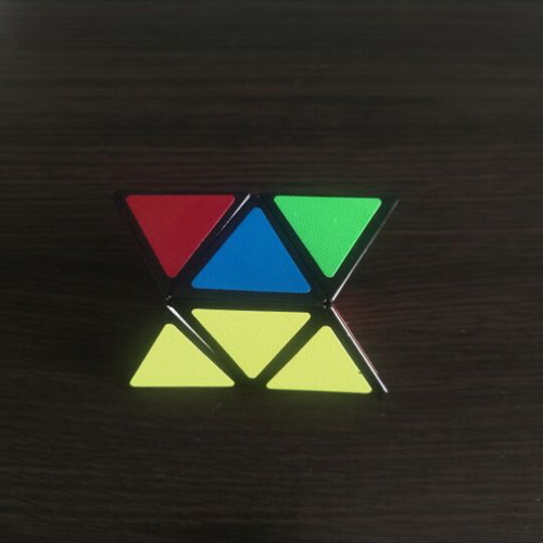 Pyramid Rubik's puzzle like new