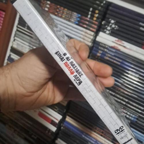 Bad Santa DVD used, comedy with subtitles