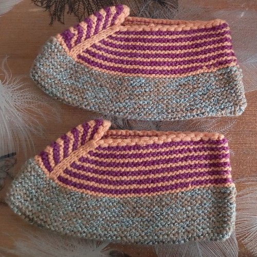 Hand-knitted slippers new, size 35-38, various colors
