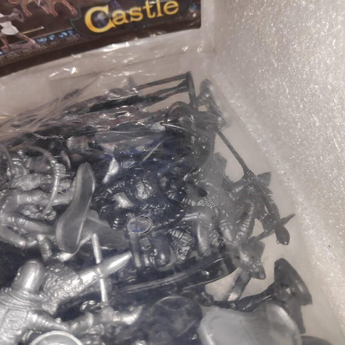 Castle set of 60 medieval knight figures miniatures diorama