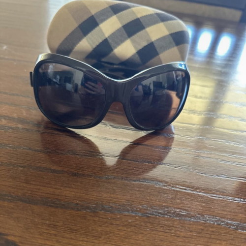Burberry sunglasses with case, brown