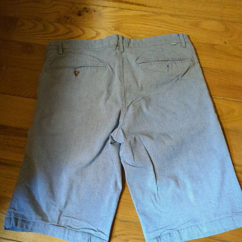 Bizzbee men's bermuda shorts like new, size 40, light blue