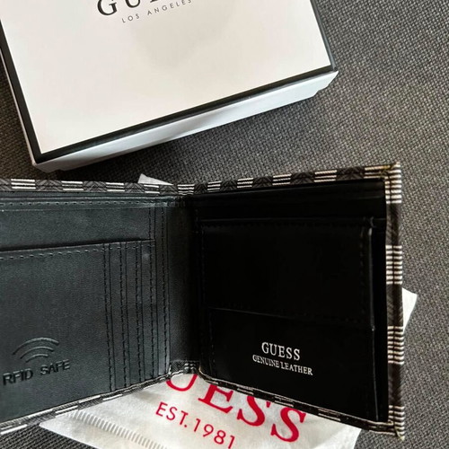Guess wallet black and white