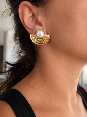 Stainless steel earrings with white and gold detail