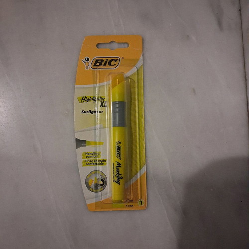 Bic Kids set new with 12 felt-tip pens, 12 oil pastels and 1 XL highlighter