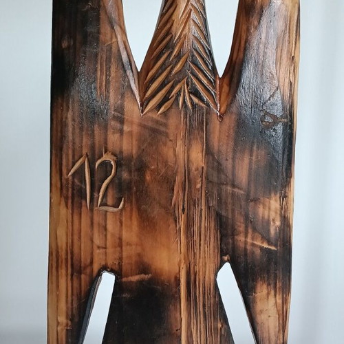 Eagle with spread wings like new, original wood carving from Tryavna