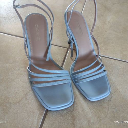Dino Ricci Select women's turquoise summer sandals like new, size 37