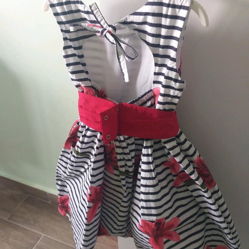 Dress with gift hat for girls up to 6 years used