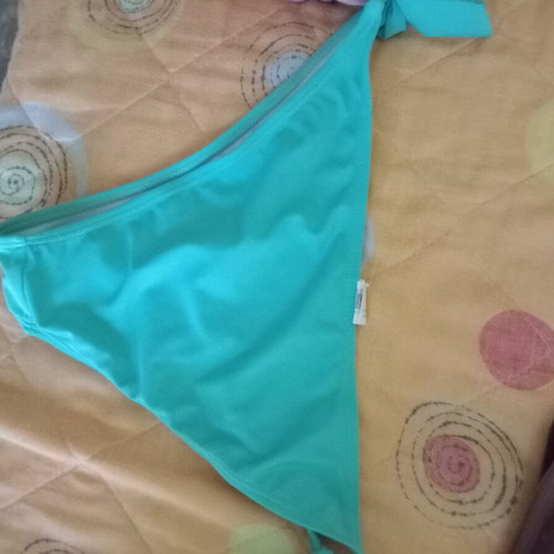 Swimsuit size medium like new, mix&match with veraman bottom