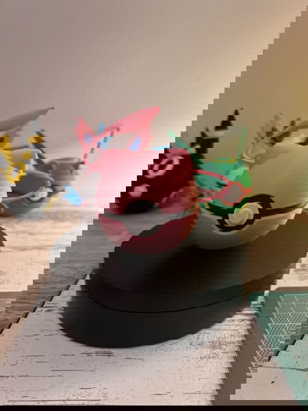 Mew Pokeball