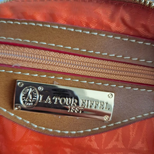 La Tour Eiffel crossbody bag like new, brown with gold details