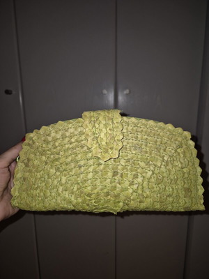 Straw clutch like new, light green color