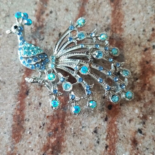 Pin new blue