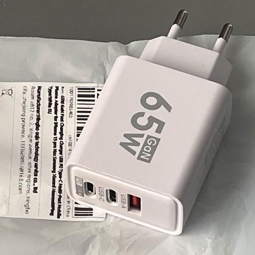 65W GaN Fast Charger with 2x USB-C and 1x USB-A new
