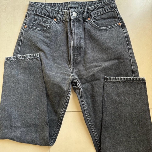 Zara mum jean like new, size 40, black