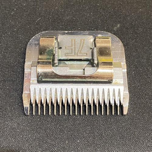 Aesculap GT345 7F (3.2mm) clipper blade used for pet grooming