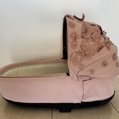 Cybex Simple Flower Collection stroller with basinet