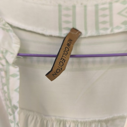 Bohemian dress one size like new, white and green viscose