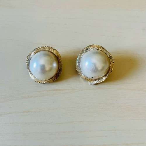 Vintage earrings used, white