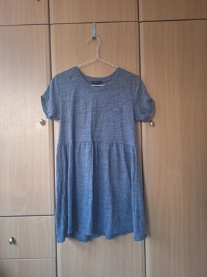 Forever 21 gray dress size M like new