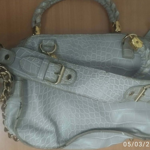 Women's handbag used, gray and beige, 0.30x0.20 m
