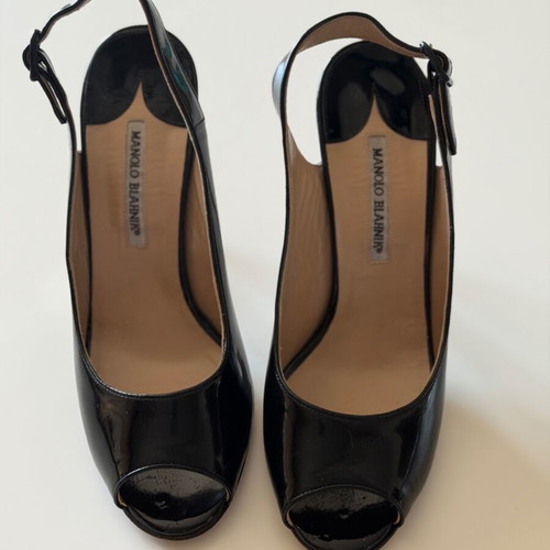 Manolo Blahnik Slingback Peep Toe Pumps Size 40 Black Patent Leather Like New