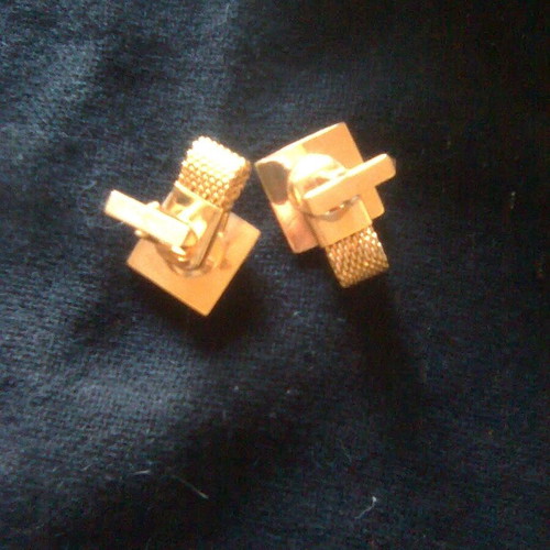 Earrings like new